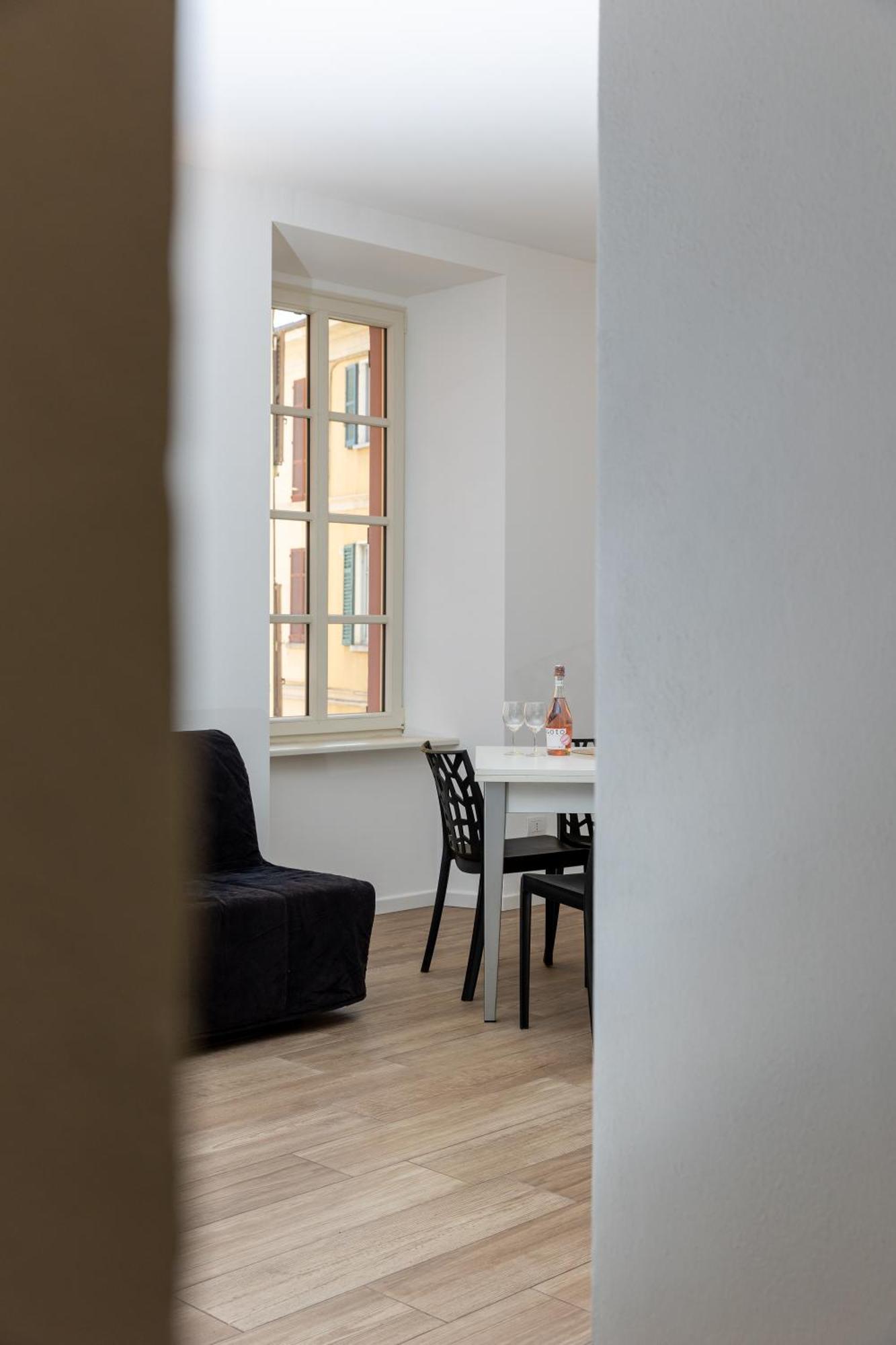 Piazza Del Lago Suites Menaggio Ngoại thất bức ảnh