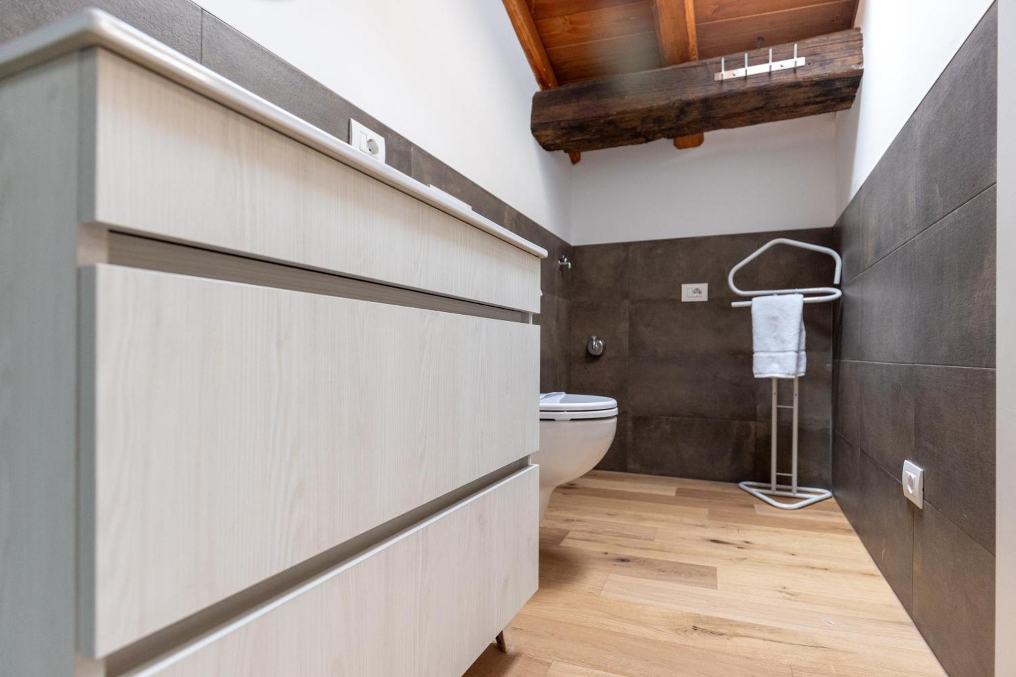 Piazza Del Lago Suites Menaggio Ngoại thất bức ảnh