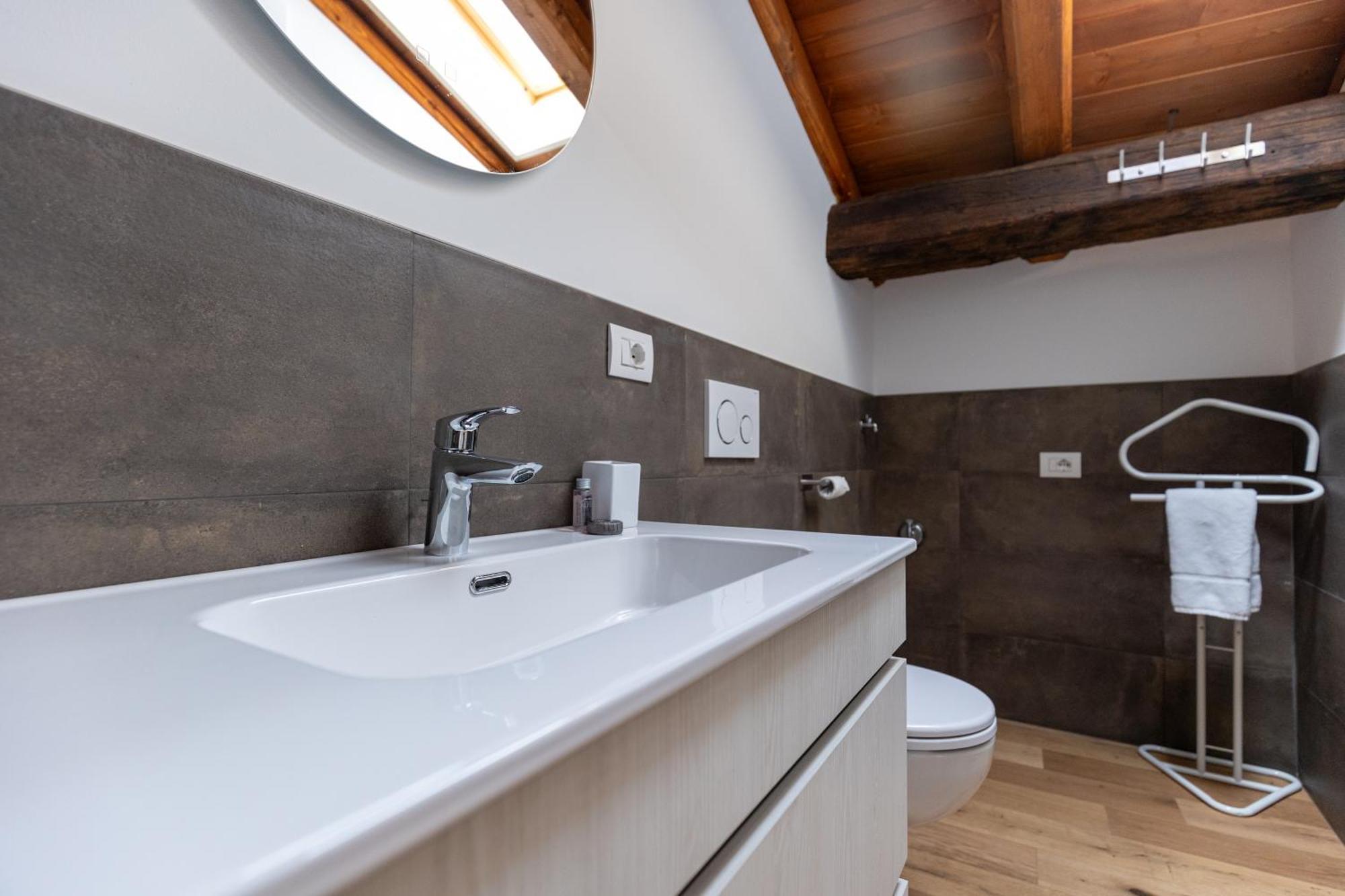 Piazza Del Lago Suites Menaggio Ngoại thất bức ảnh