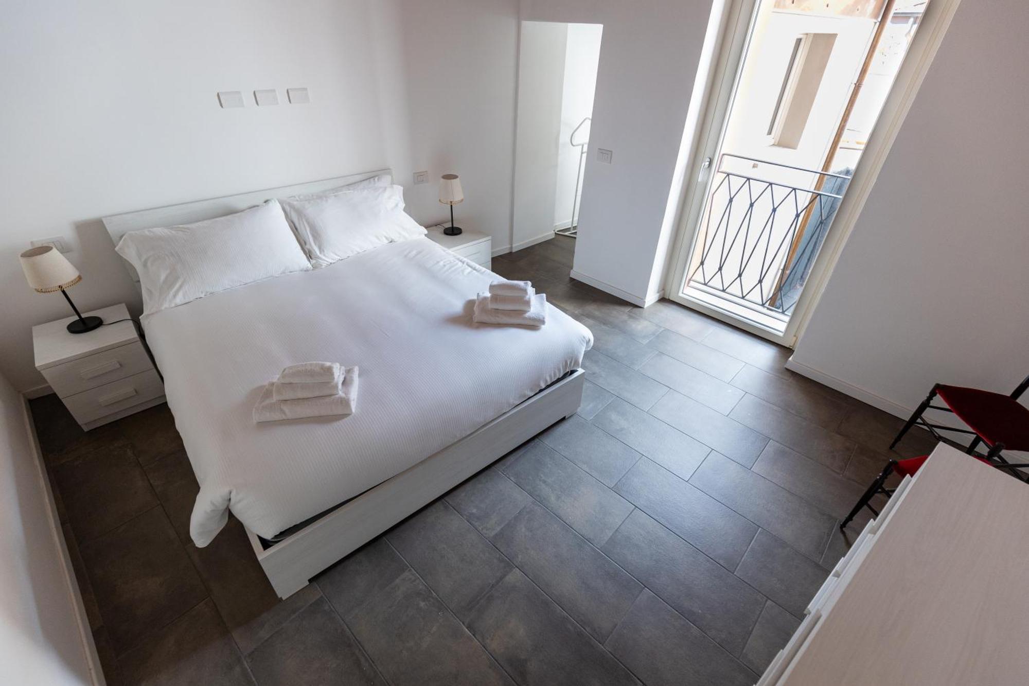 Piazza Del Lago Suites Menaggio Ngoại thất bức ảnh