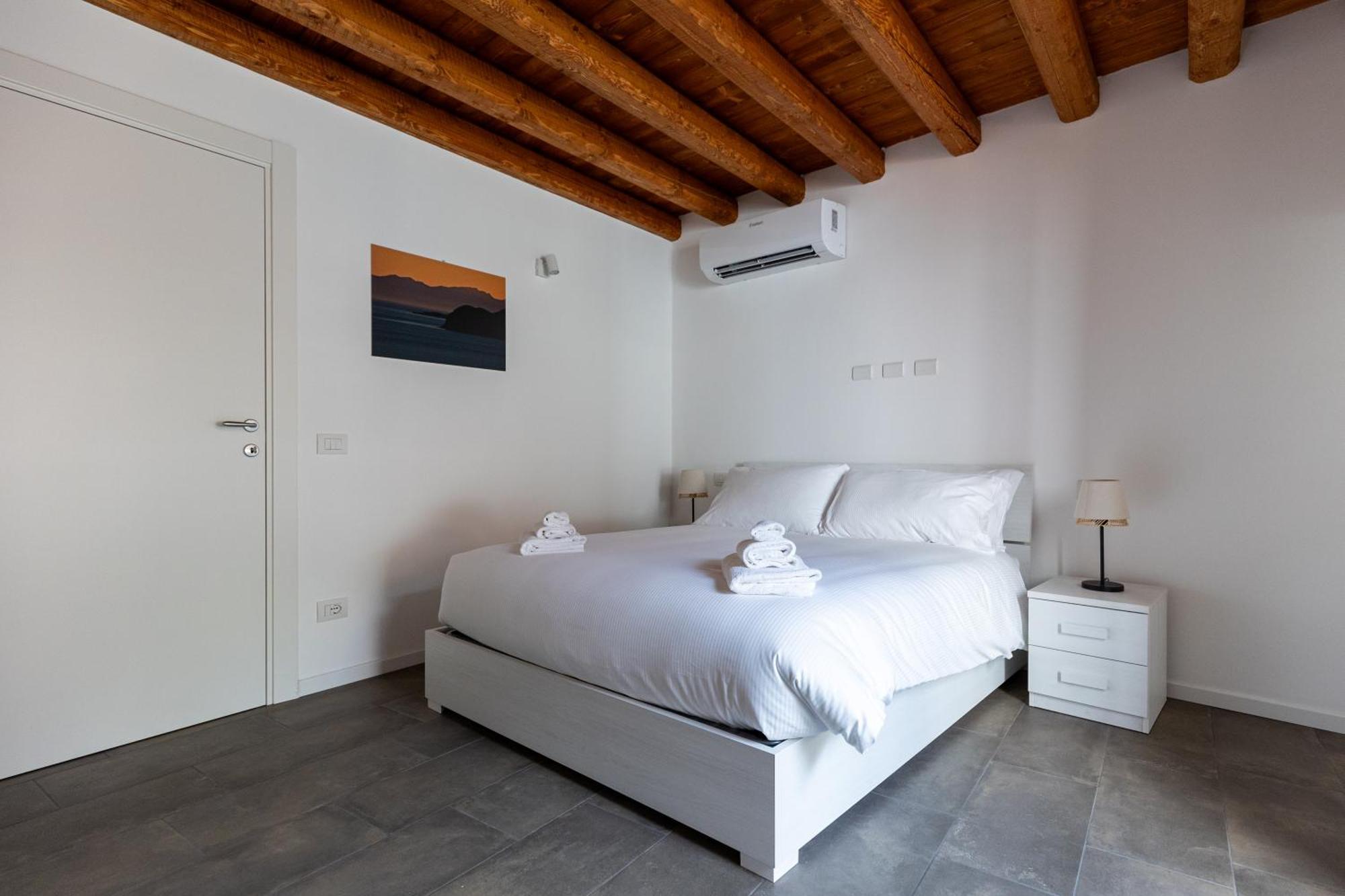Piazza Del Lago Suites Menaggio Ngoại thất bức ảnh