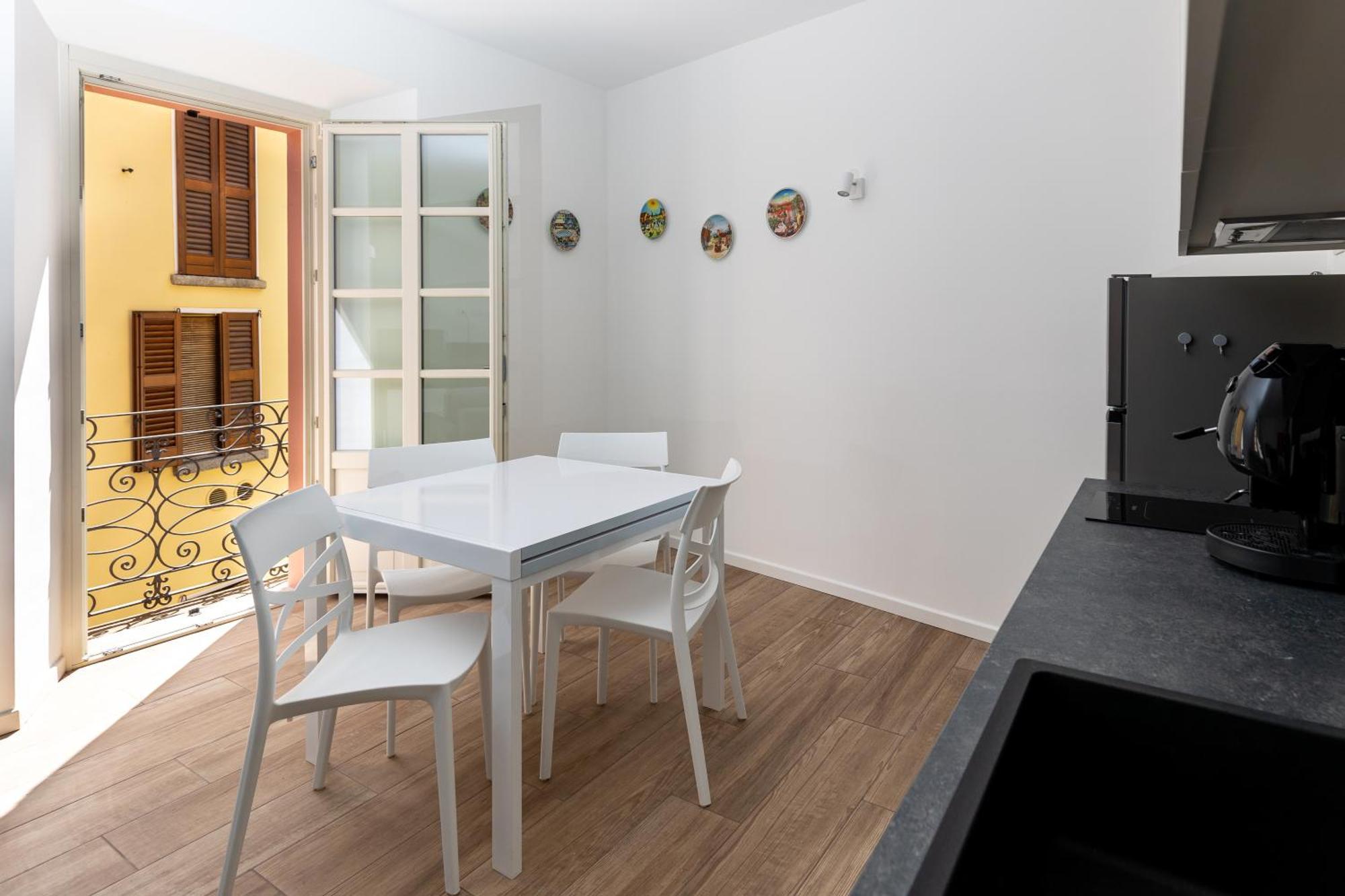 Piazza Del Lago Suites Menaggio Ngoại thất bức ảnh